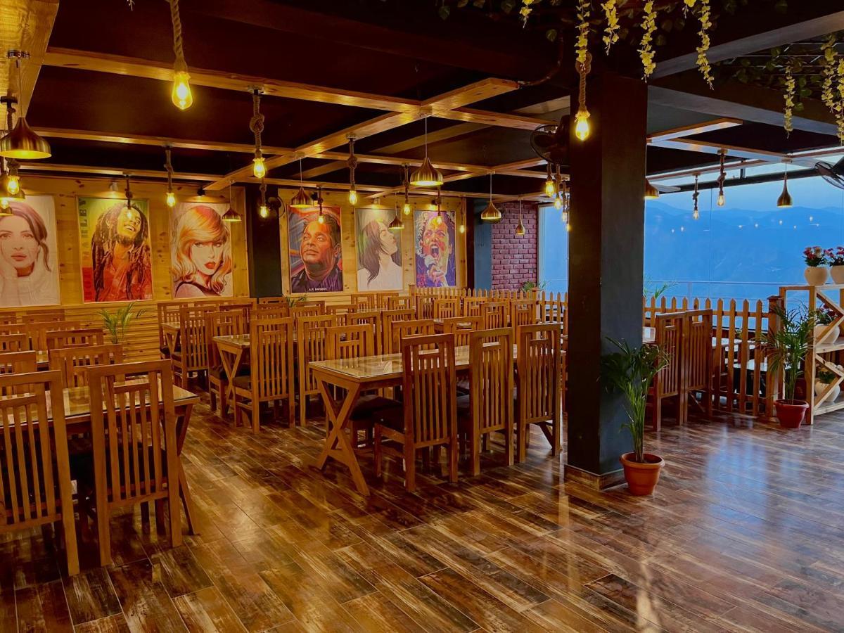 The Pinerock Resort, 穆索里 外观 照片