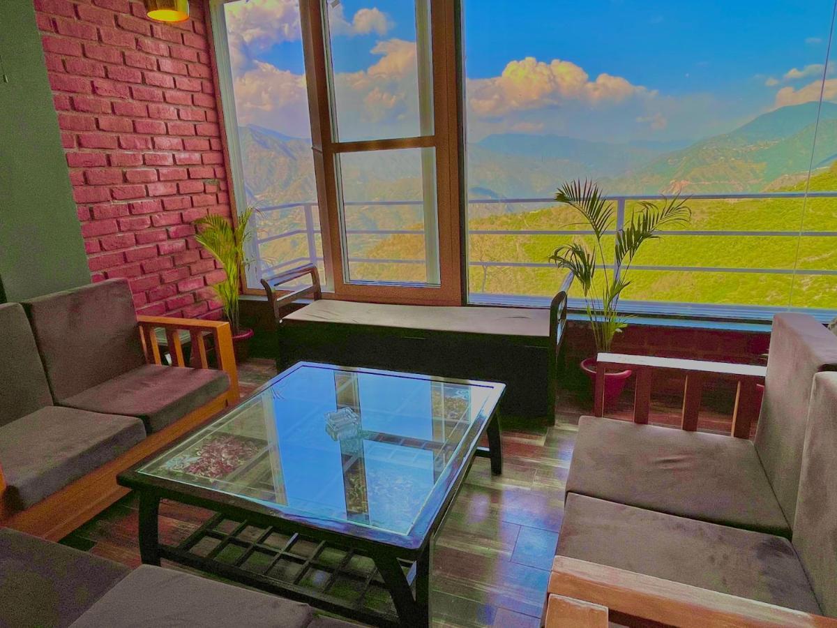 The Pinerock Resort, 穆索里 外观 照片
