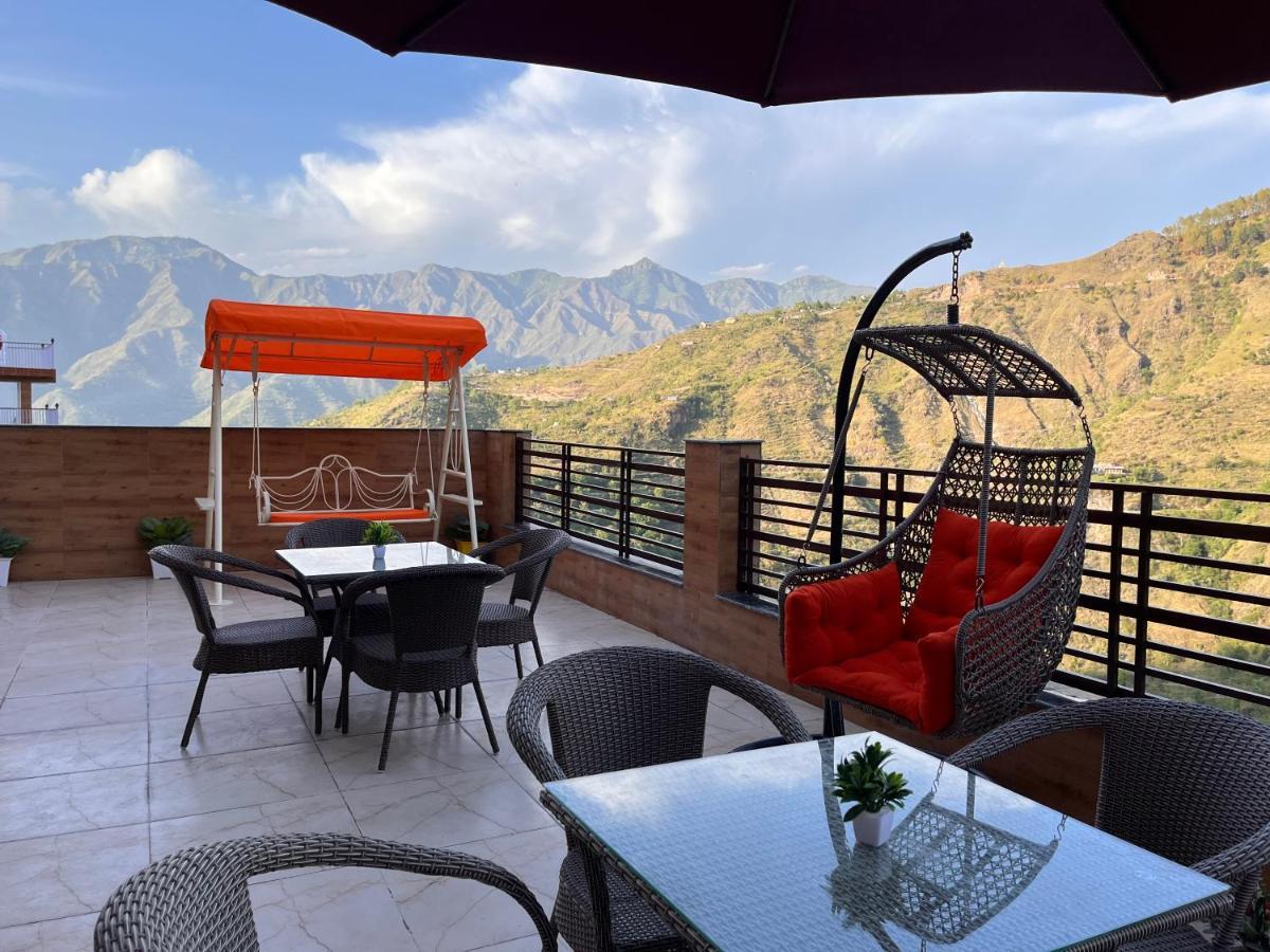 The Pinerock Resort, 穆索里 外观 照片