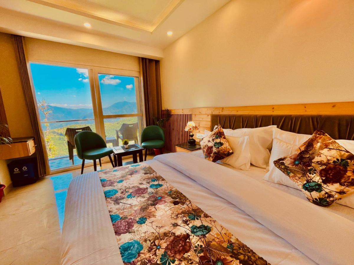 The Pinerock Resort, 穆索里 外观 照片